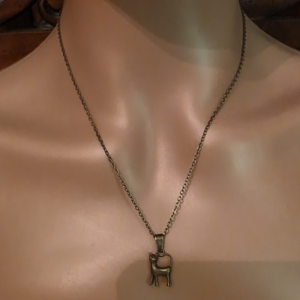 Antique Gold Cat Necklace Pendant, Gold Cat Necklace, Minimalist Elegant Kitty - Picture 3 of 13